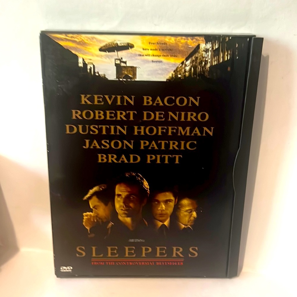 Sleepers (DVD, 1997) Brad Pitt Robert De Niro Dustin Hoffman